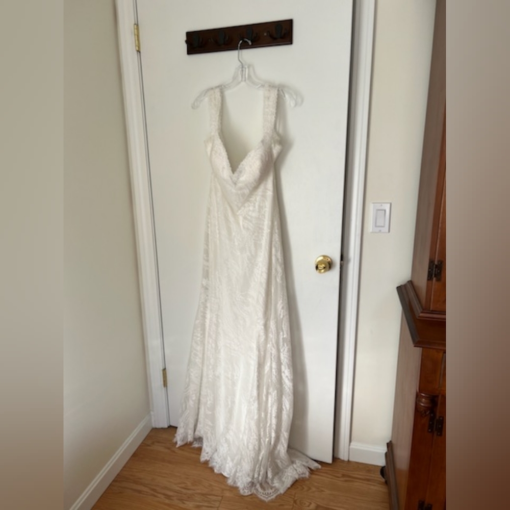 Wilderly Bride by Allure Daisy wedding dress in Ivory